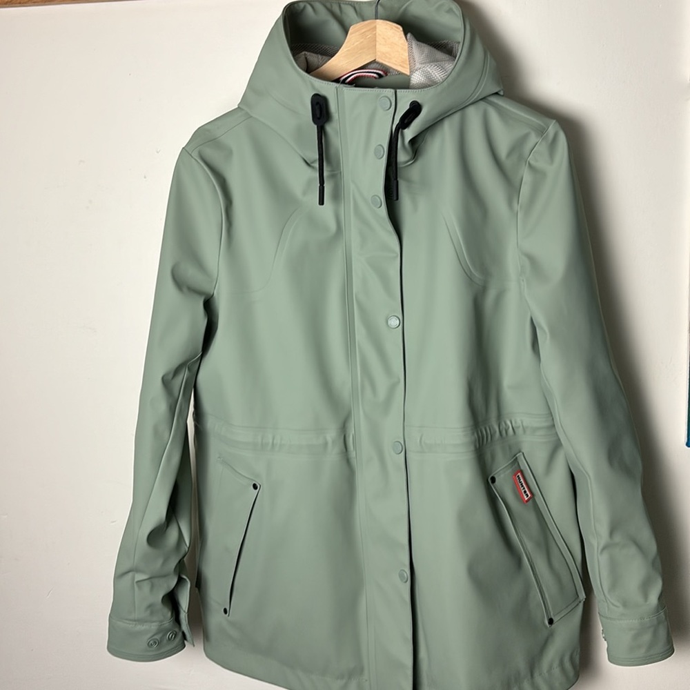 Women's Lightweight Waterproof Rain Jacket